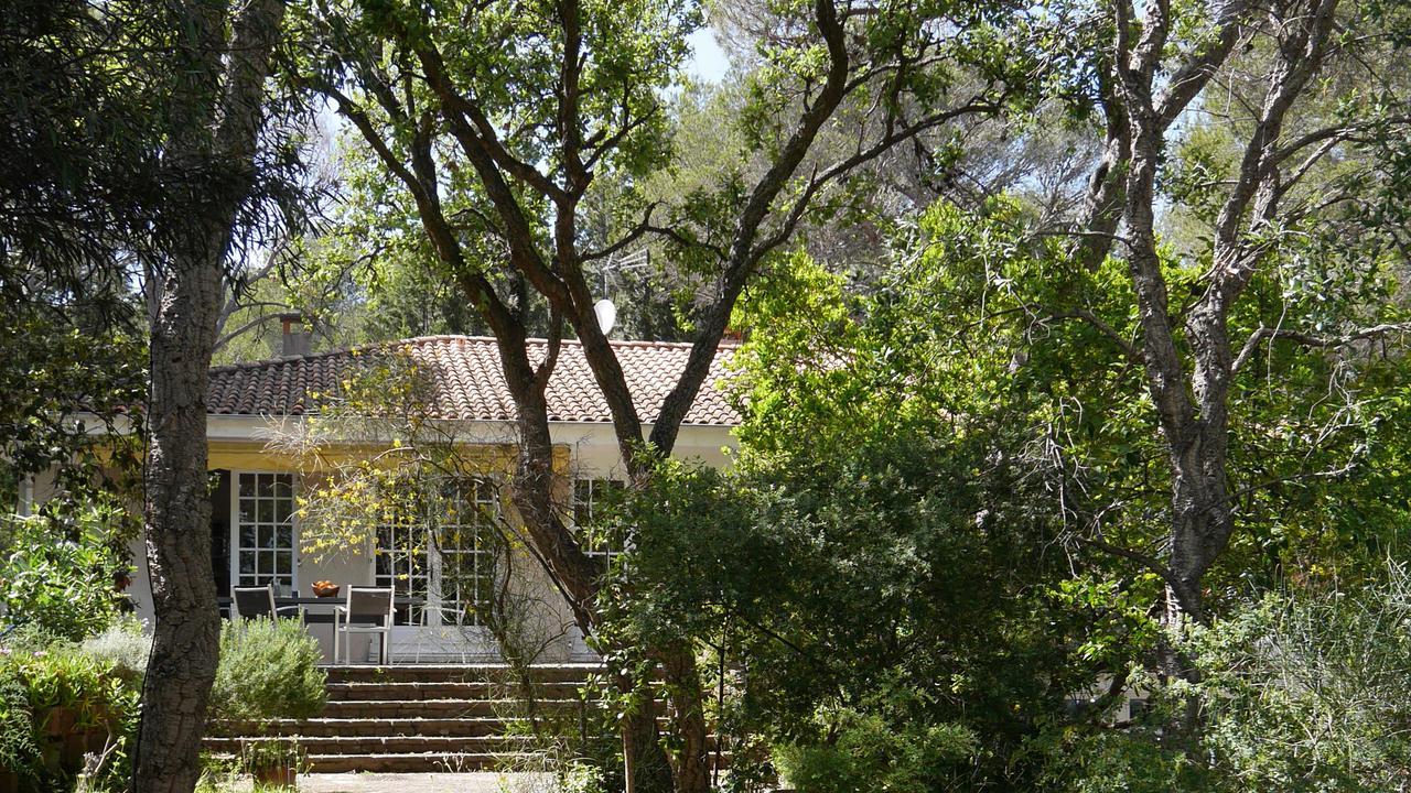 La Maison Blanche Bed and Breakfast Saint Aygulf Exterior foto